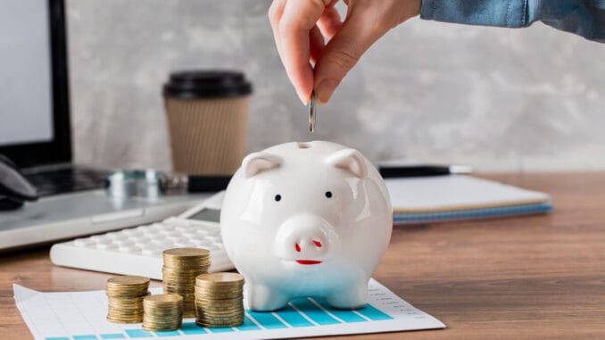 Smarta budgettips för att spara pengar varje månad