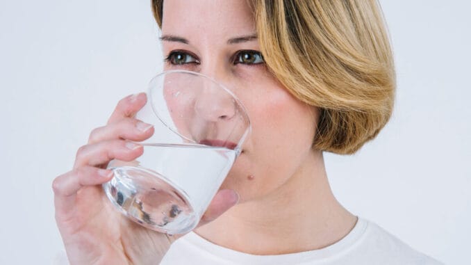 Varför du bör gurgla saltvatten