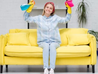 Rengöra soffan med bikarbonat