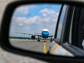 Så kan du snabbt hitta parkering på flygplatser i Sverige illustration