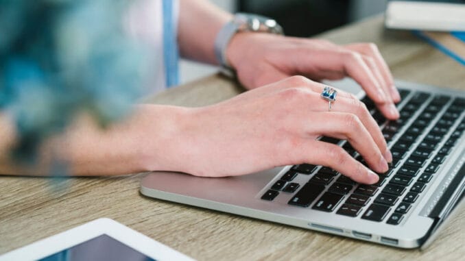 Enkelt att utbilda dina anställda Enkelt att utbilda dina anställda illustration