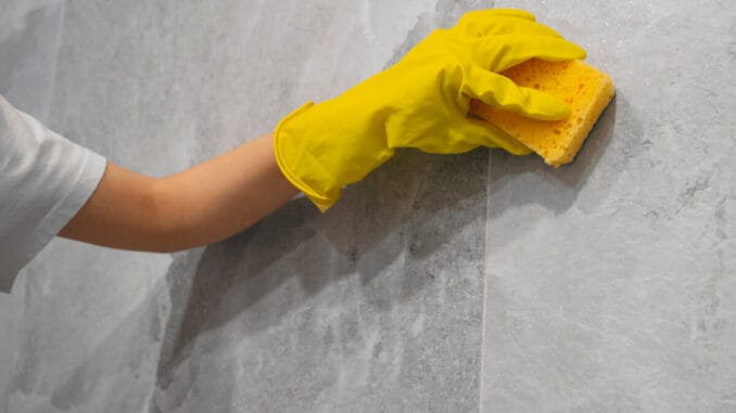 Rengör duschväggen med bikarbonat – så enkelt är det! illustration