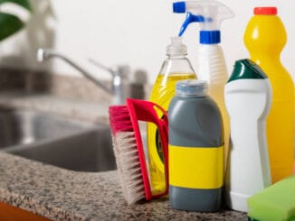 Ättiksprit – ett hemligt vapen i städningen! illustration