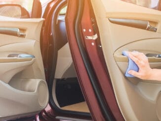 Få bort kräklukt i bilen – så enkelt gör du! illustration